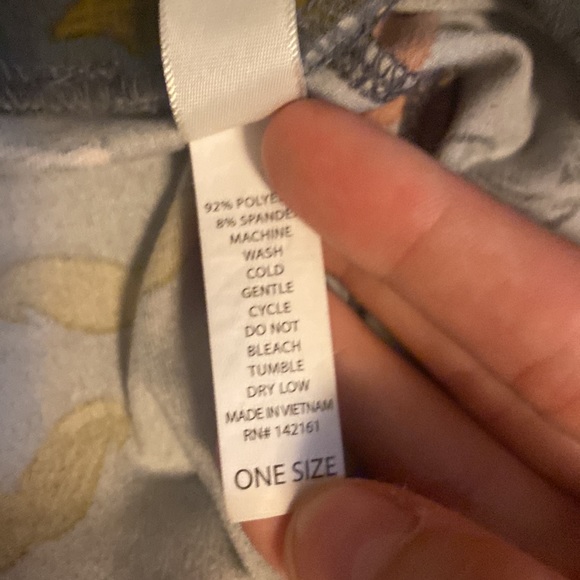 LuLaRoe leggings! *ONE SIZE* - Picture 3 of 3